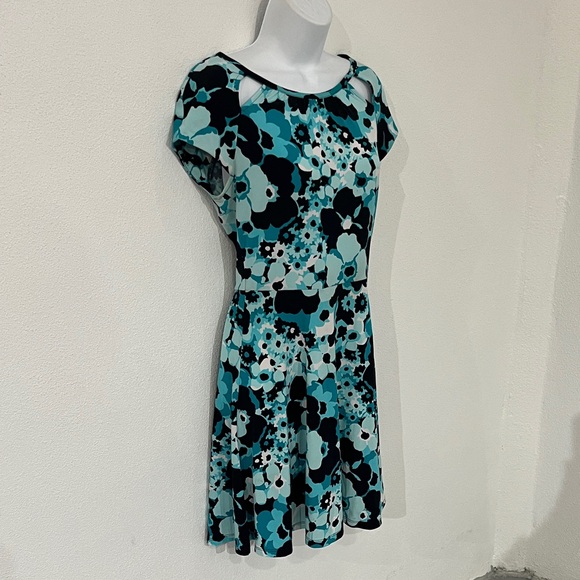 Michael Kors Dress Size P - Picture 2 of 5